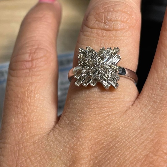 K18 18k Real Gold Japan Natural Diamonds baguette ring WG with certificate - Picture 3 of 11